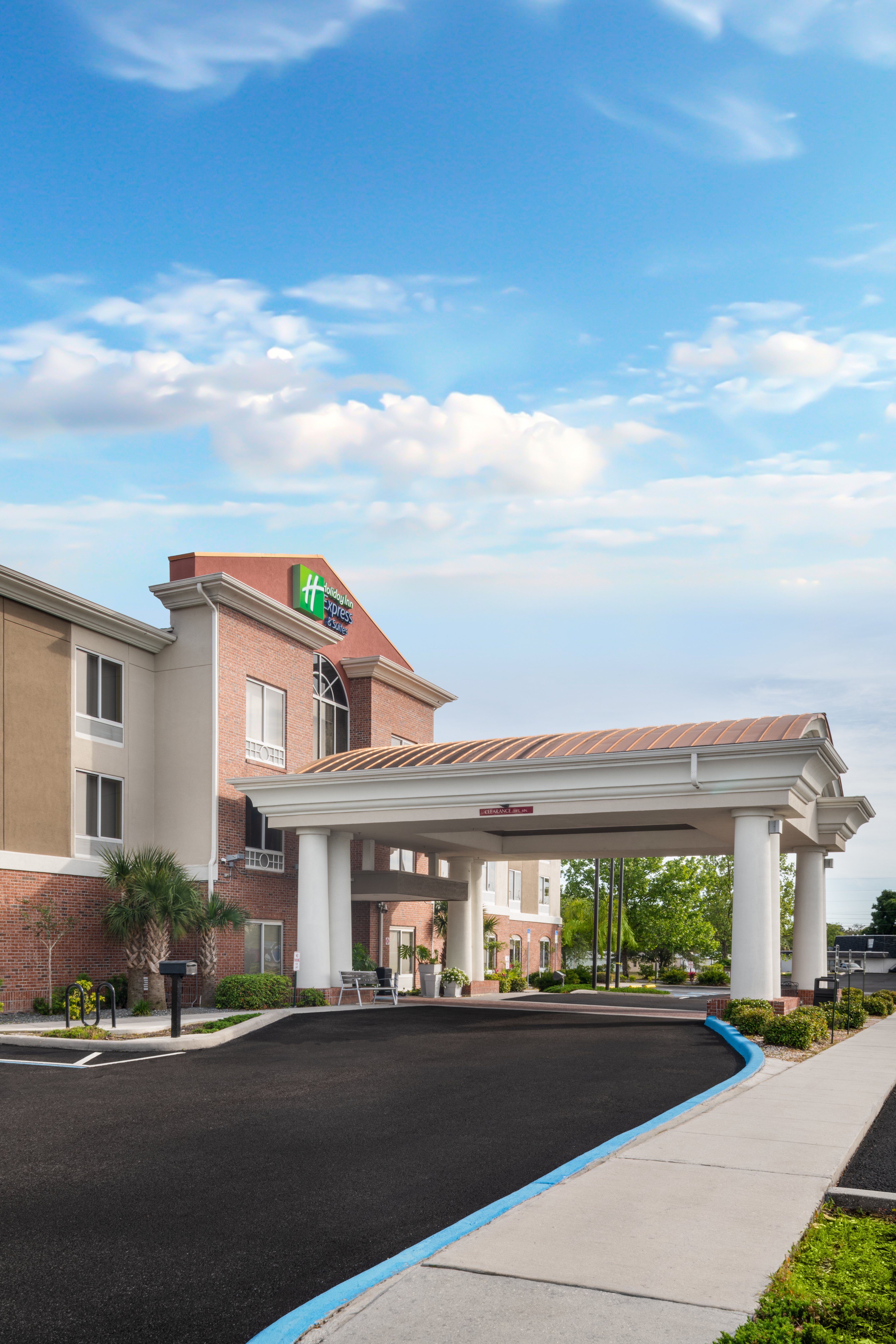 holiday inn express and suites spring hill by ihg