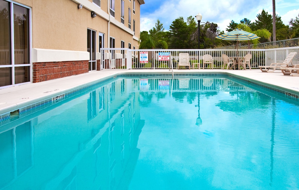 holiday inn express and suites spring hill by ihg