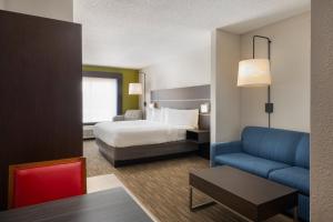 holiday inn express and suites spring hill by ihg