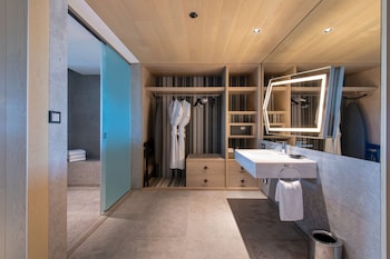 w algarve hotel and residences