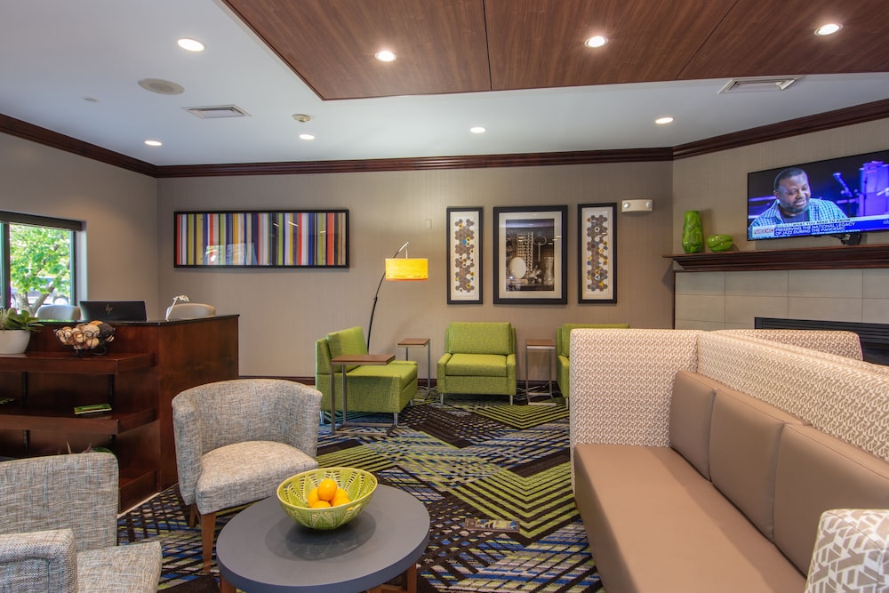 holiday inn express and suites springfield medical district by ihg