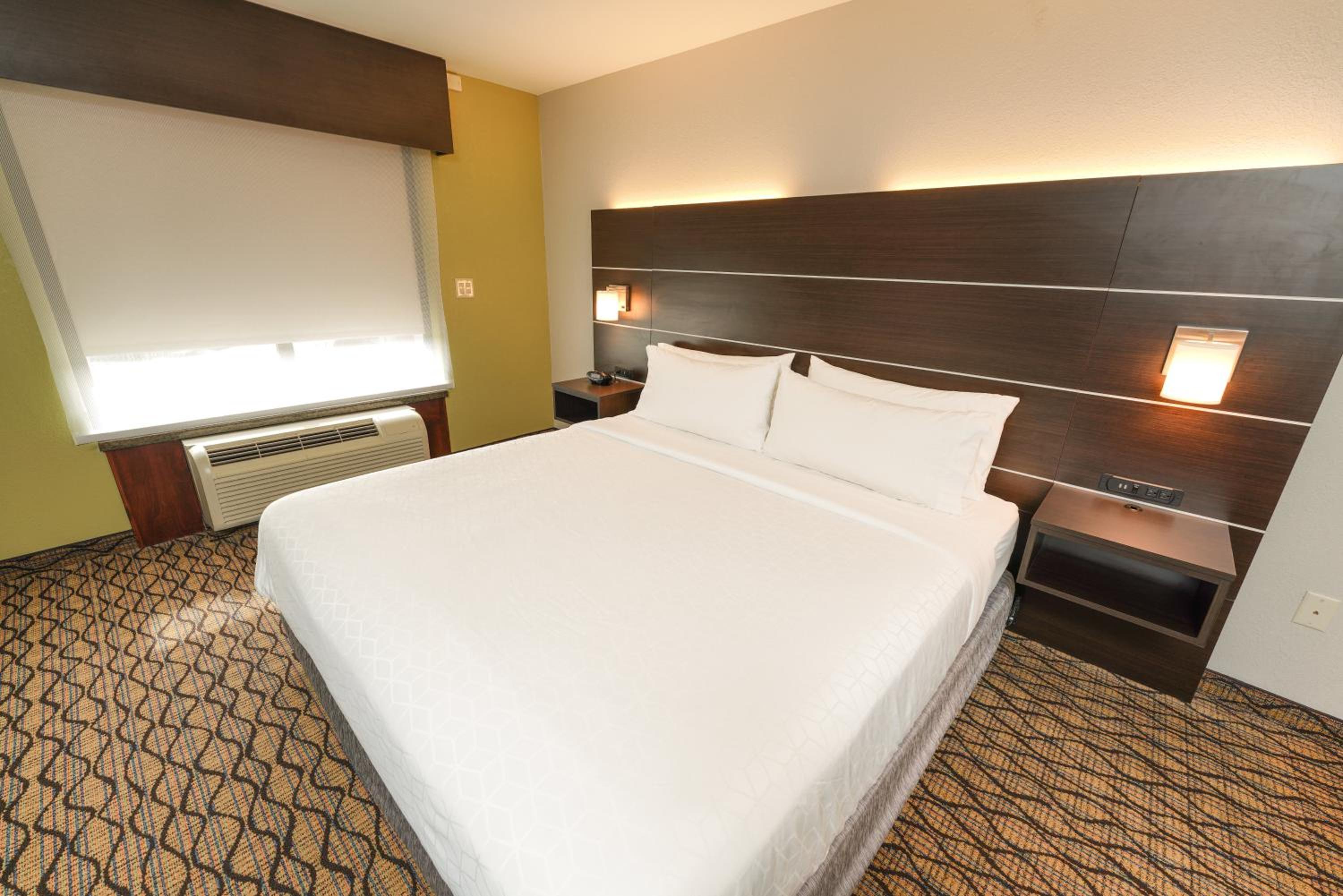 holiday inn express and suites springfield medical district by ihg