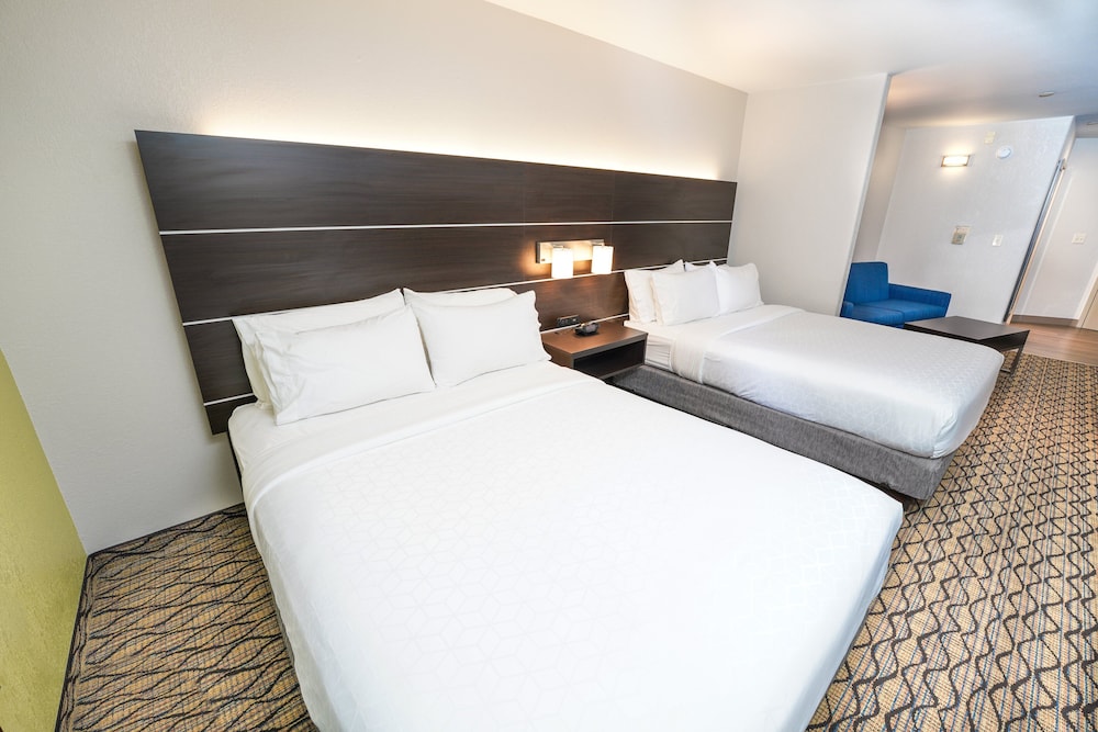 holiday inn express and suites springfield medical district by ihg