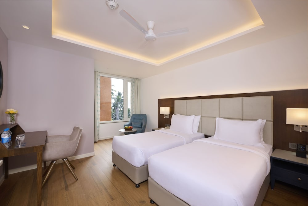 golden tulip vagator goa