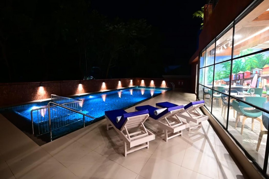 golden tulip vagator goa