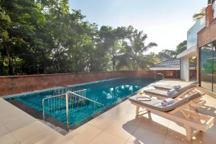 golden tulip vagator goa