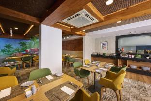 golden tulip vagator goa