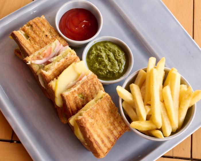 golden tulip vagator goa