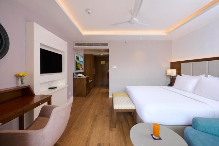 golden tulip vagator goa