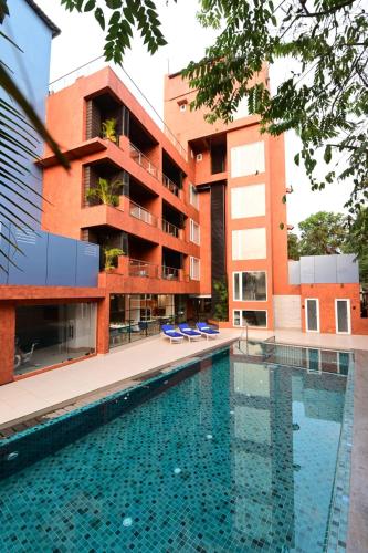 golden tulip vagator goa