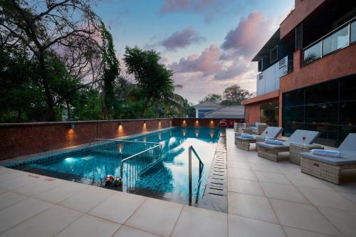 golden tulip vagator goa