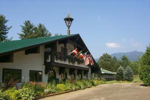 Northern Lights Lodge,Lamoille County>>Burlington,3 star