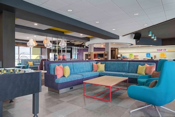 tru by hilton toronto airport west