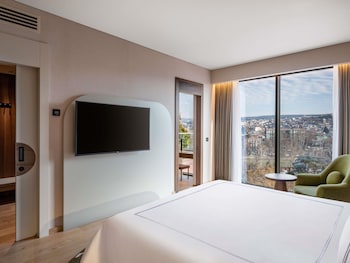 swissotel tbilisi