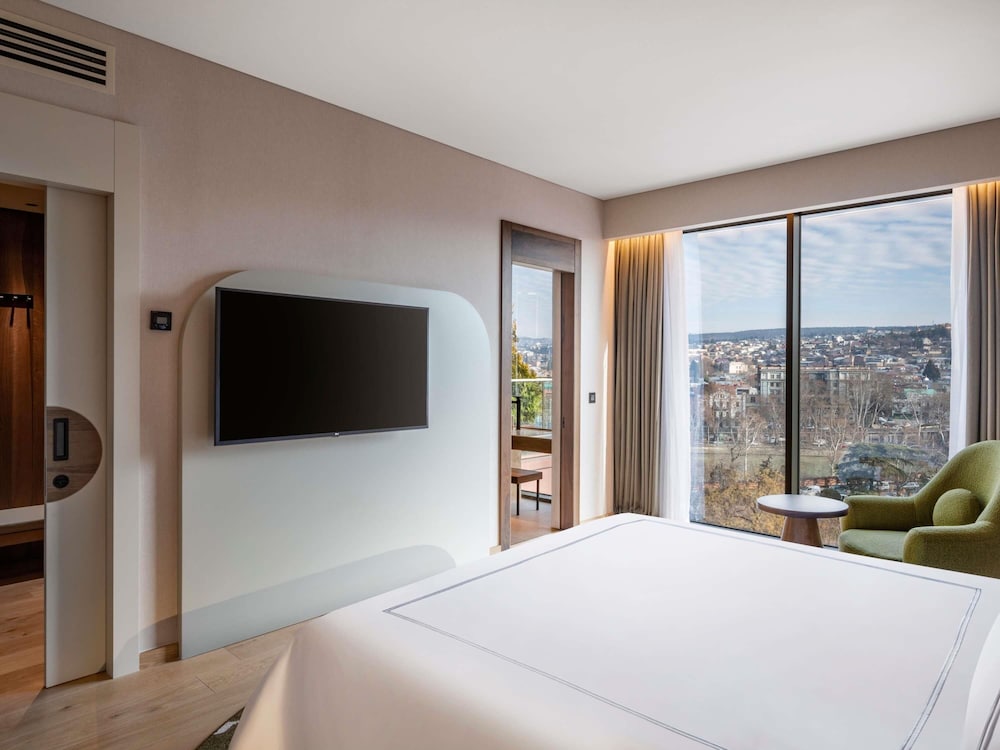 swissotel tbilisi