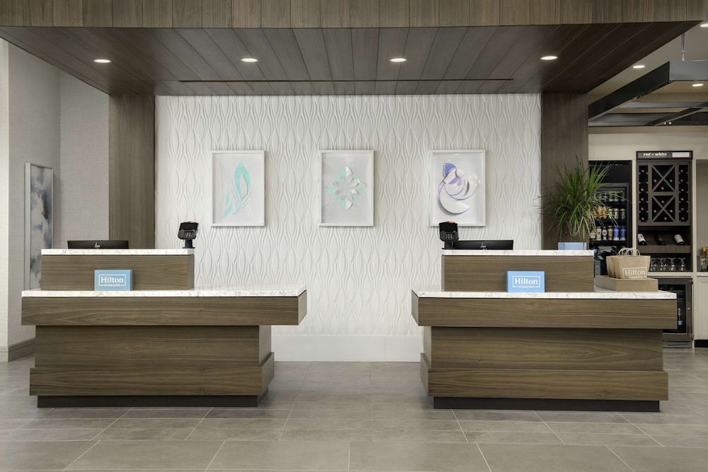 hilton garden inn pensacola downtown