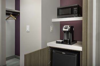 hilton garden inn pensacola downtown