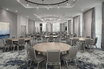 hilton garden inn pensacola downtown