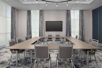 hilton garden inn pensacola downtown