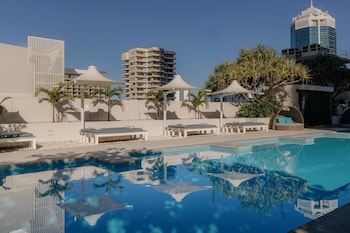 hilton surfers paradise hotel and residences