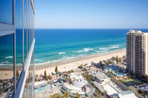 hilton surfers paradise hotel and residences
