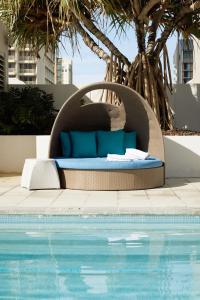 hilton surfers paradise hotel and residences