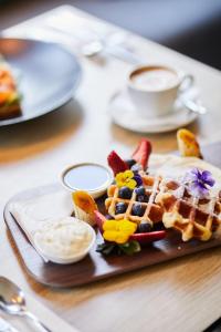 hilton surfers paradise hotel and residences