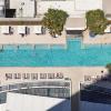 hilton surfers paradise hotel and residences