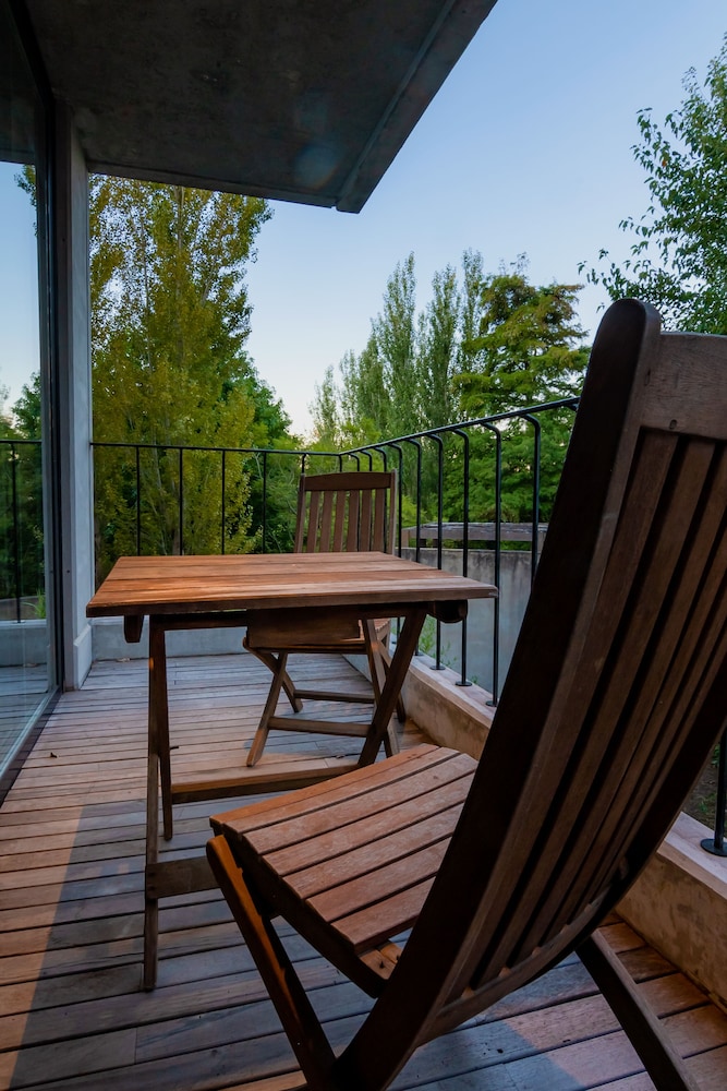 be house suites and spa by nobile