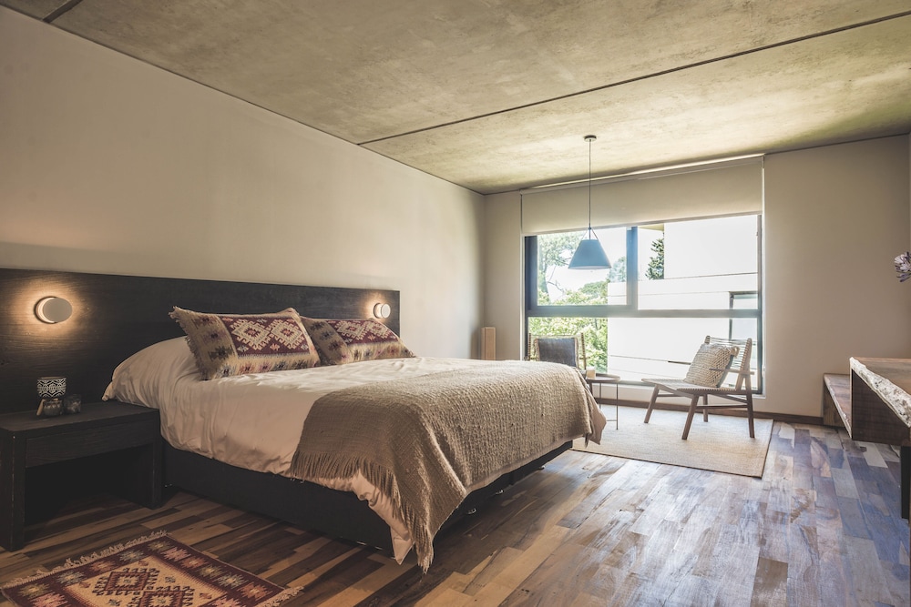 be house suites and spa by nobile