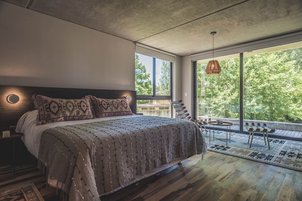 be house suites and spa by nobile