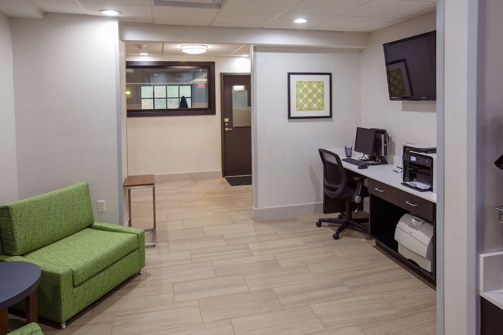 holiday inn express hotel and suites harriman by ihg