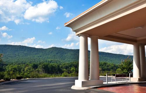 holiday inn express hotel and suites harriman by ihg