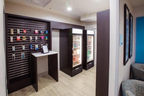 holiday inn express hotel and suites harriman by ihg