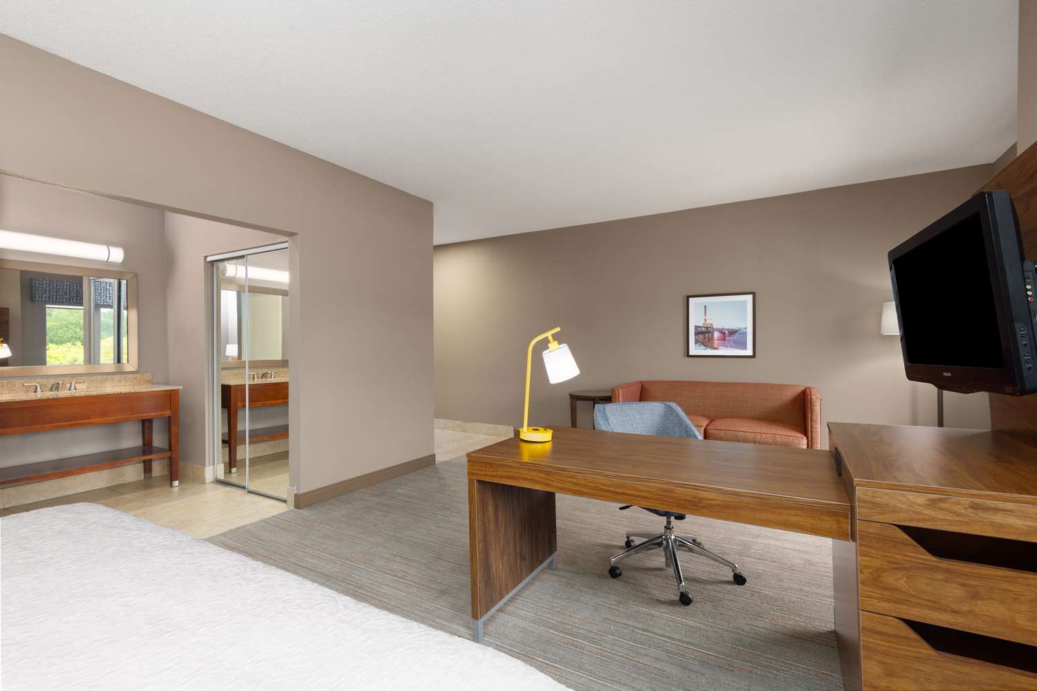 hampton inn and suites harrisburg north