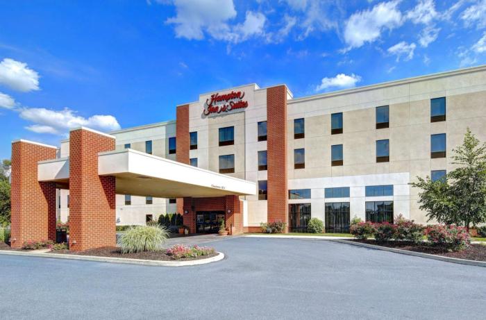 hampton inn and suites harrisburg north