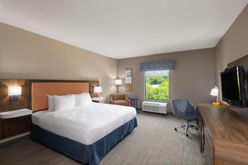 hampton inn and suites harrisburg north
