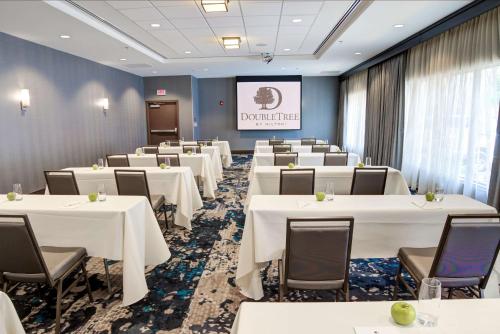 doubletree by hilton harrisonburg