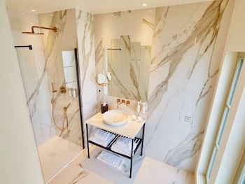 la licorne hotel troyes mgallery