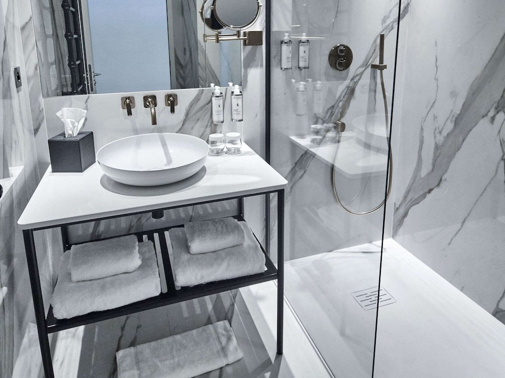 la licorne hotel troyes mgallery