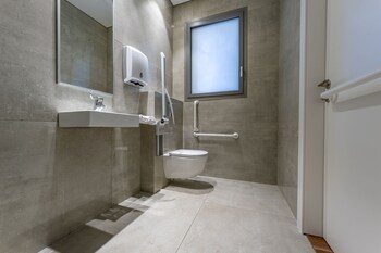 hematian hotel by effy