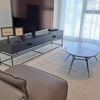 hematian hotel by effy