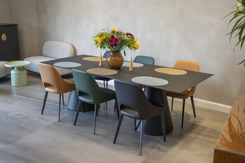 hematian hotel by effy