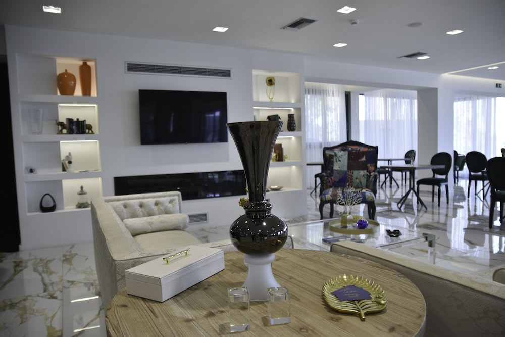 mythical coast wellness retreat