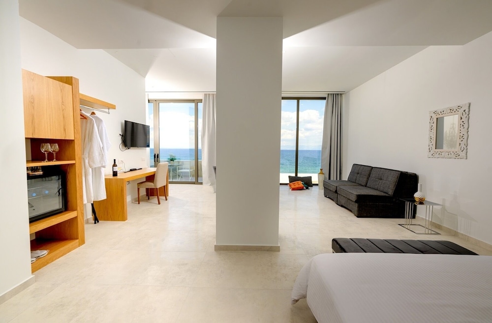 mythical coast wellness retreat