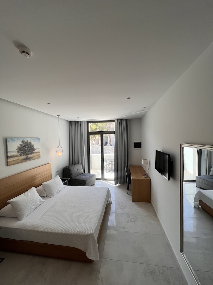 mythical coast wellness retreat