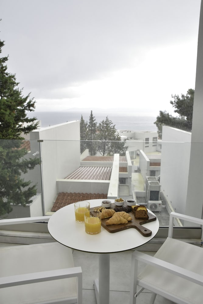 mythical coast wellness retreat