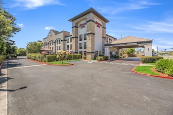 hampton inn oakland hayward