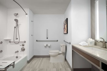 hilton garden inn florence cincinnati airport south