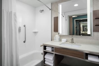 hilton garden inn florence cincinnati airport south